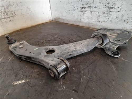 Front lower suspension arm - front,