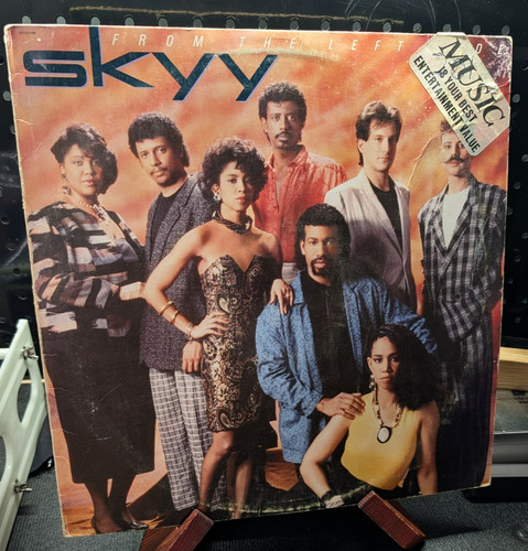 Skyy from the left side - the,