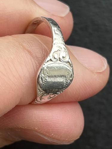 Vintage silver signet - silver, ring