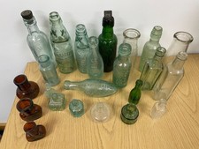 A collection of 24 vintage