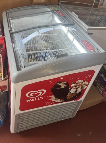Commercial display chest - commercial,