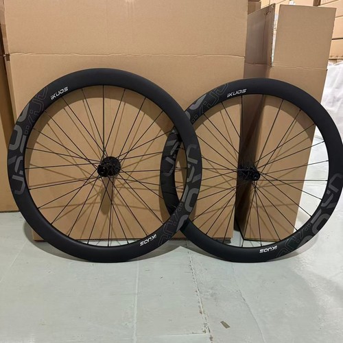 Ikuos road 700c - road, carbon