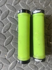 GRIPS Skyway    LOCKING    BMX