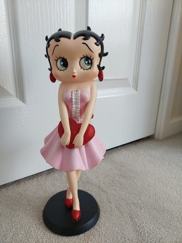 New betty boop holding - new,