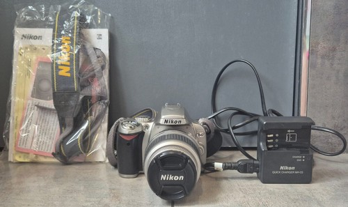 Nikon d40 dslr silver camera - d40,