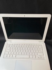 Apple MacBook (13-lnch Mid