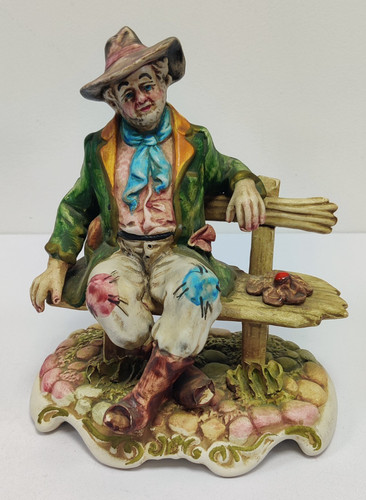 Capodimonte tramp bench - tramp,