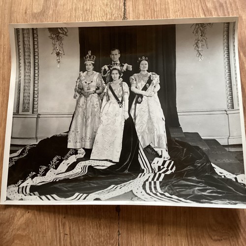 1953 press photo - 1953, queen