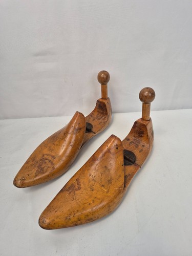 Vintage wooden shoe trees - wooden,