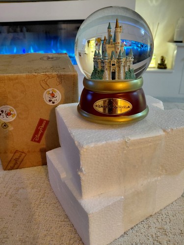 Disney parks cinderella castle - parks,