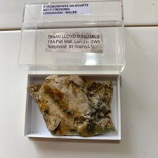 PYROMORPHITE WITH QUARTZ -