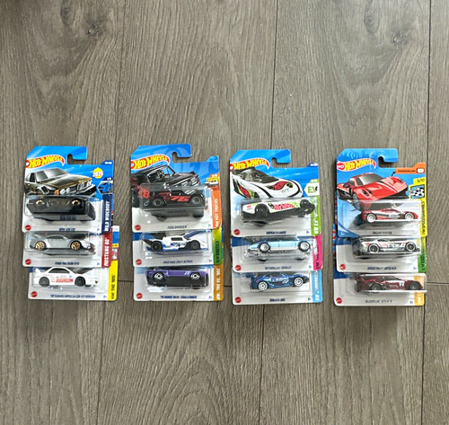 Hot wheels diecast - 1:64, car