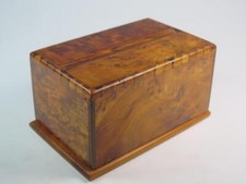 ANTIQUE TOBACCIANA Burr Walnut Cigarette Box/ Dispenser Intricate Marquetry Edge