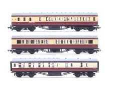 DAPOL/ MAINLINE 'OO' GAUGE RAKE OF 3 BR CRIMSON/CREAM ASSORTED COACHES