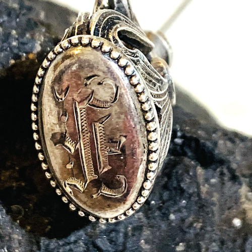 Antq victorian hat - pin, stick