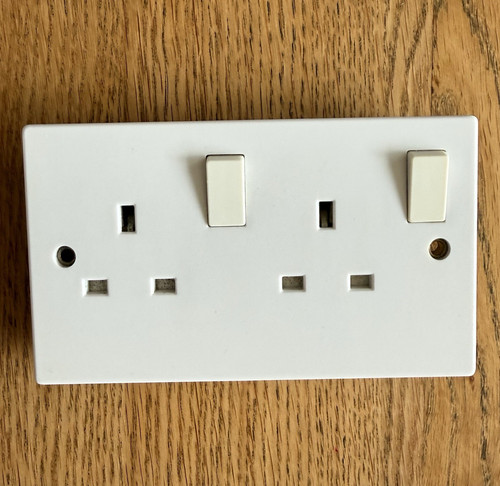 Legrand 411 13a 250v gang - ls,