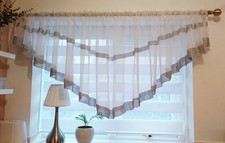 Short curtain with sequins for