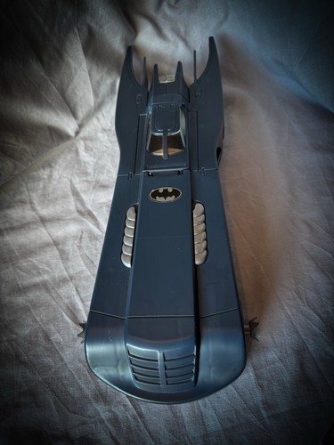 Rare 1993 batman batmobile - batman,