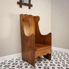 Oak Lambing Chair with Heart Motif