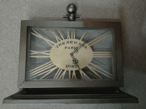 Large metal quartz clock - metal,