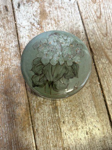 Lidded chelsea pottery - lidded,