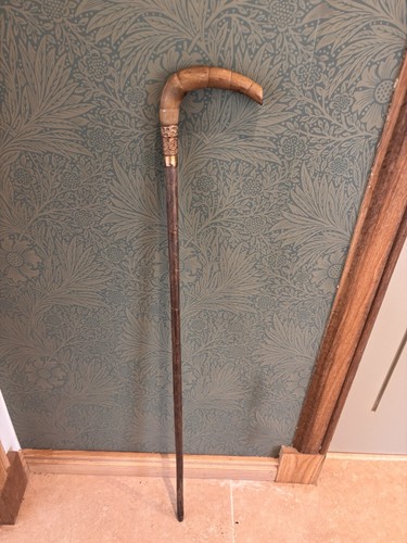 Very interesting carved - very, horn