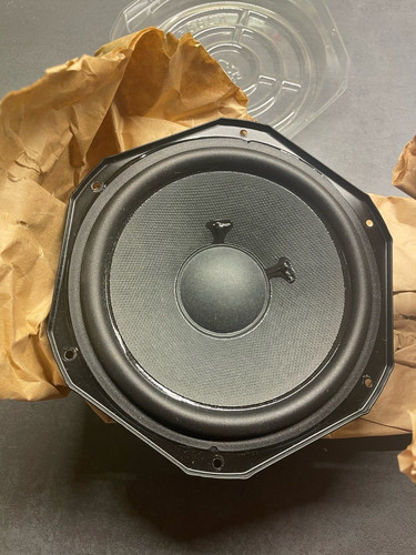 Bang olufsen beosound 8 - olufsen,
