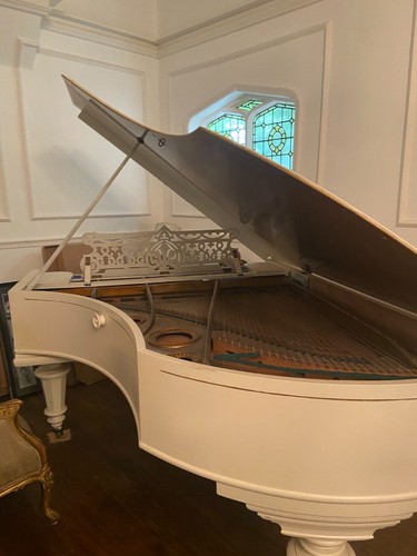 Baby grand white - grand, bechstein