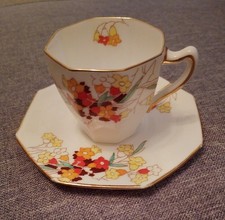 Royal Doulton H4083 - Art Deco 1931 Floral - Octagonal Coffee Can Cup Demitasse