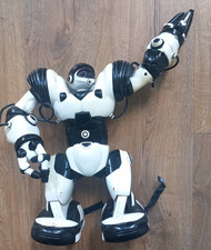 WowWee 2004 Robosapien 14 Inch