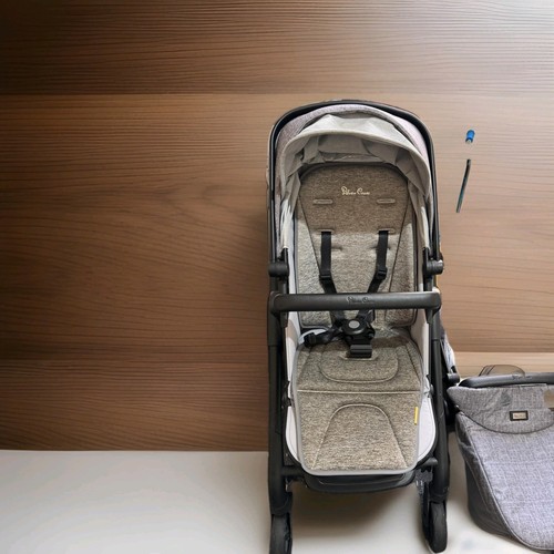Silver cross pioneer pram - silver, and