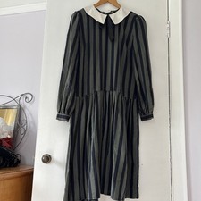 Vintage VIVIEN SMITH Green and