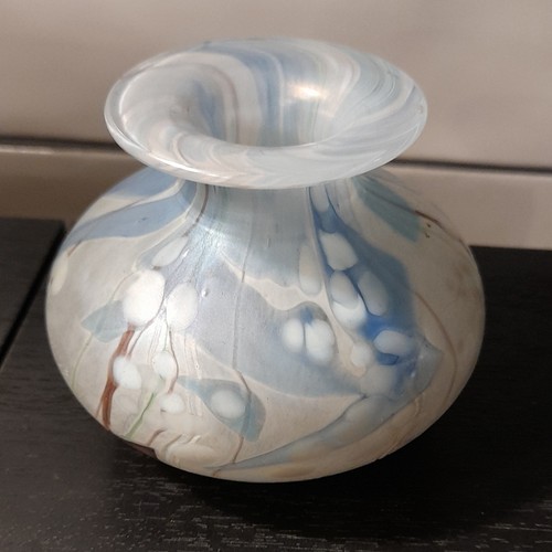 Blue white opalescent - blue,