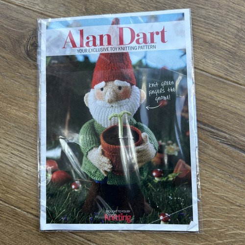 Alan dart gnome knitting - alan,