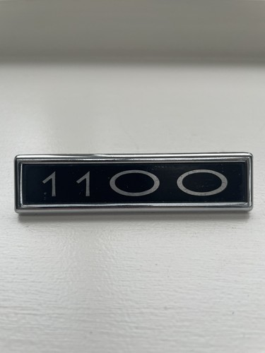 Simca 1100 classic car - , badge