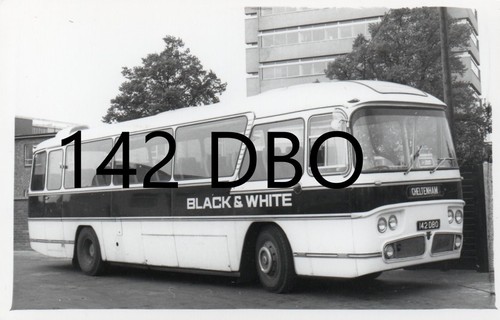 Black white motorways 142dbo - motorways,