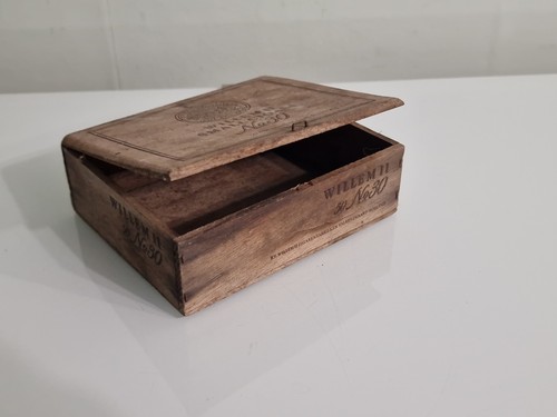 Small vintage wooden - small, box