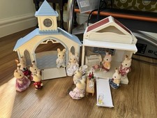 Sylvanian Families • Wedding Chapel  Figures