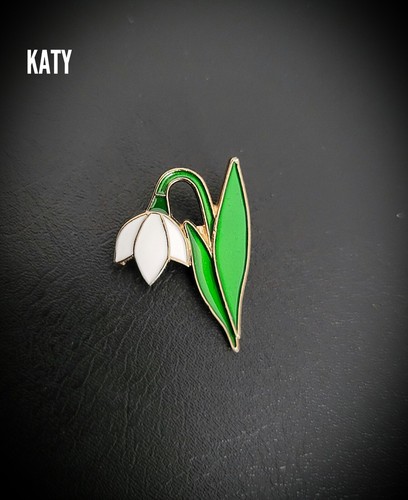 Small white snowdrop - white,