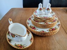 Royal Albert Old Country Roses