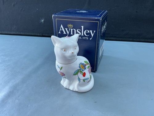 Aynsley pembroke animals - pembroke,