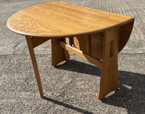 Fine modern ercol gate leg - fine,