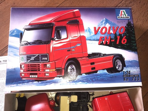 Italeri model truck volvo - italeri,