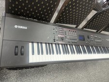 Yamaha S90 88-Key Vintage