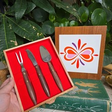 Vintage retro wooden cheese knives set and ceramic trivet 70s Japan Christmas
