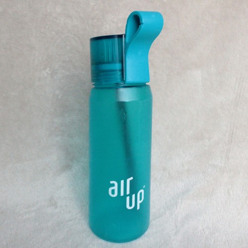 Air water bottle - up,