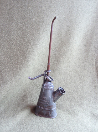 Vintage wwii german oil can - vintage,