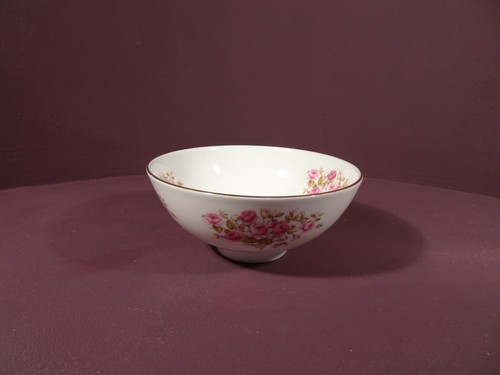 Royal doulton bowl 3cms - 14.3cms, dia