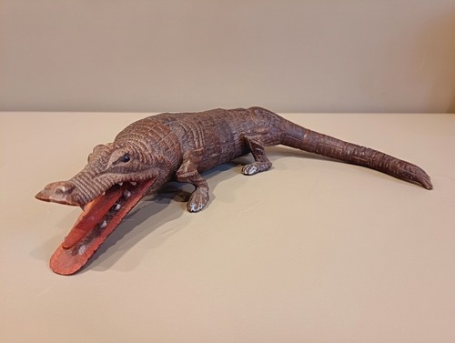 Lovely articulated crocodile - articulated,
