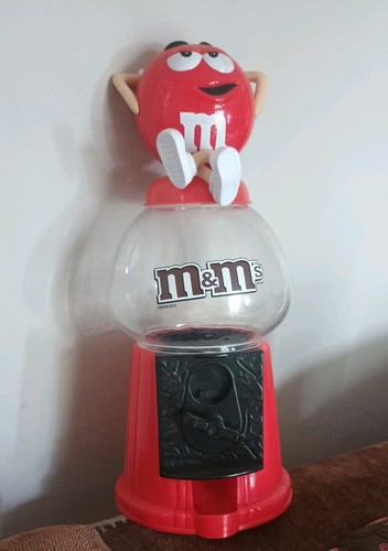 Red relaxing candy - m&m,